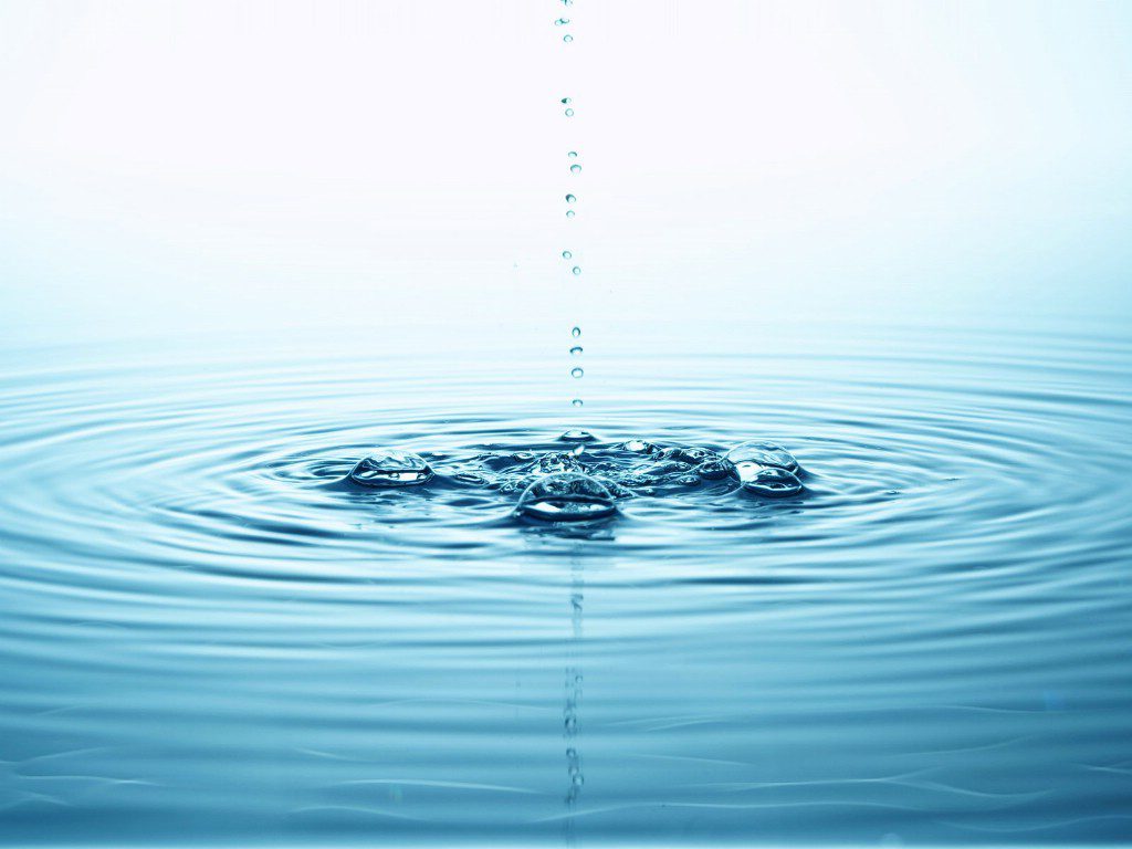 水